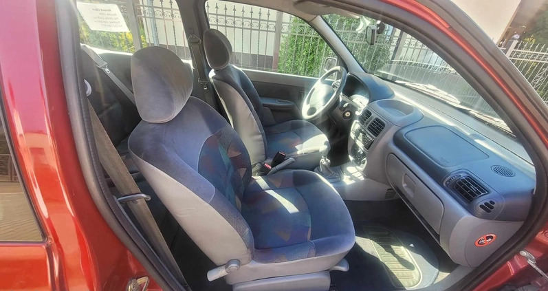 Renault Clio cena 2900 przebieg: 147000, rok produkcji 1999 z Międzylesie małe 46